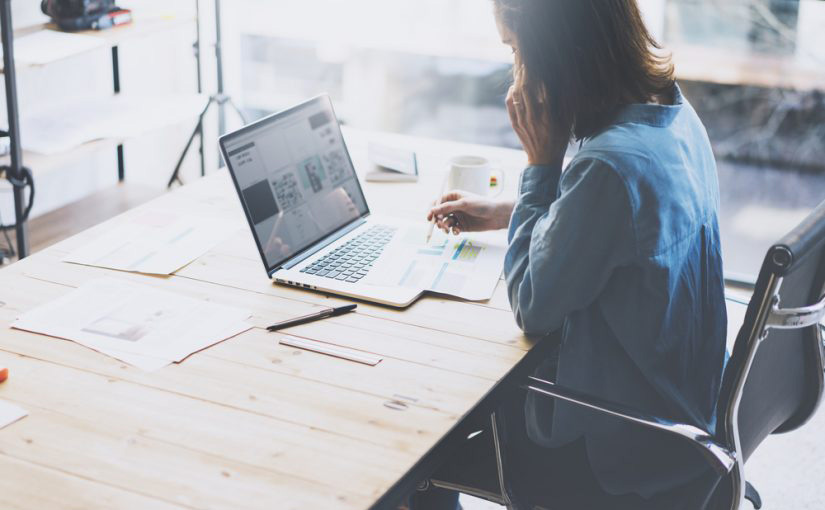 ¿Es mejor un software de control horario o una plantilla de excel para fichar'